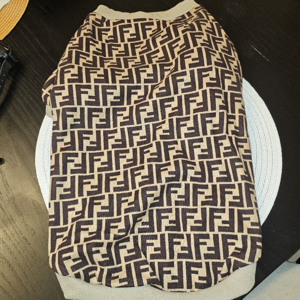 Monogram Dog Sweater 🐶 (Best for 40-65 lbs) - Picture 3 of 5